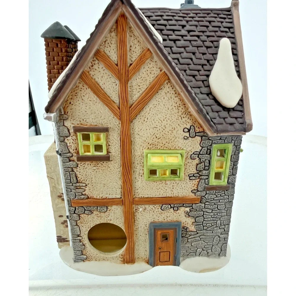 Department 56 Dickens Village Kingsford's Brew House Porcelain Building 5811-4